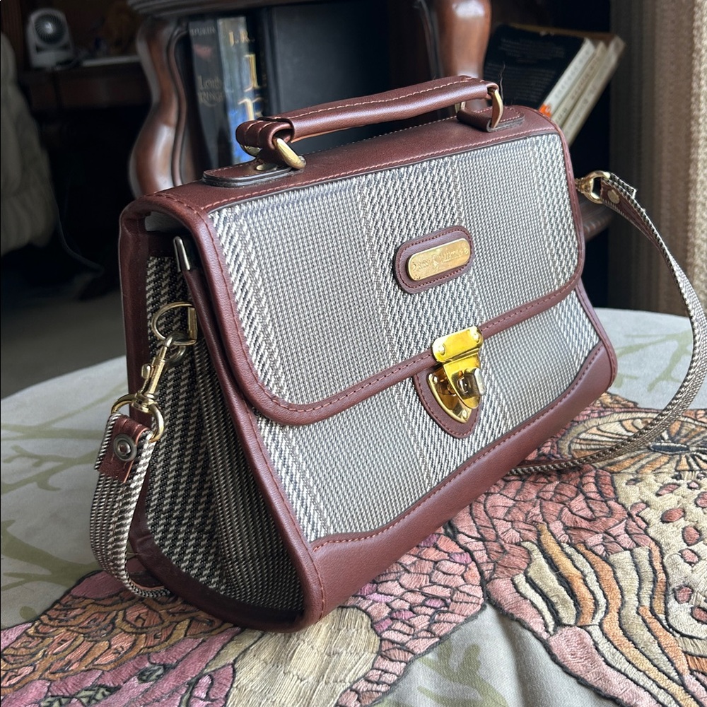 Vintage Distressed Sassy Collection made in Korea  Brown Shoulder Crossbody Bag
